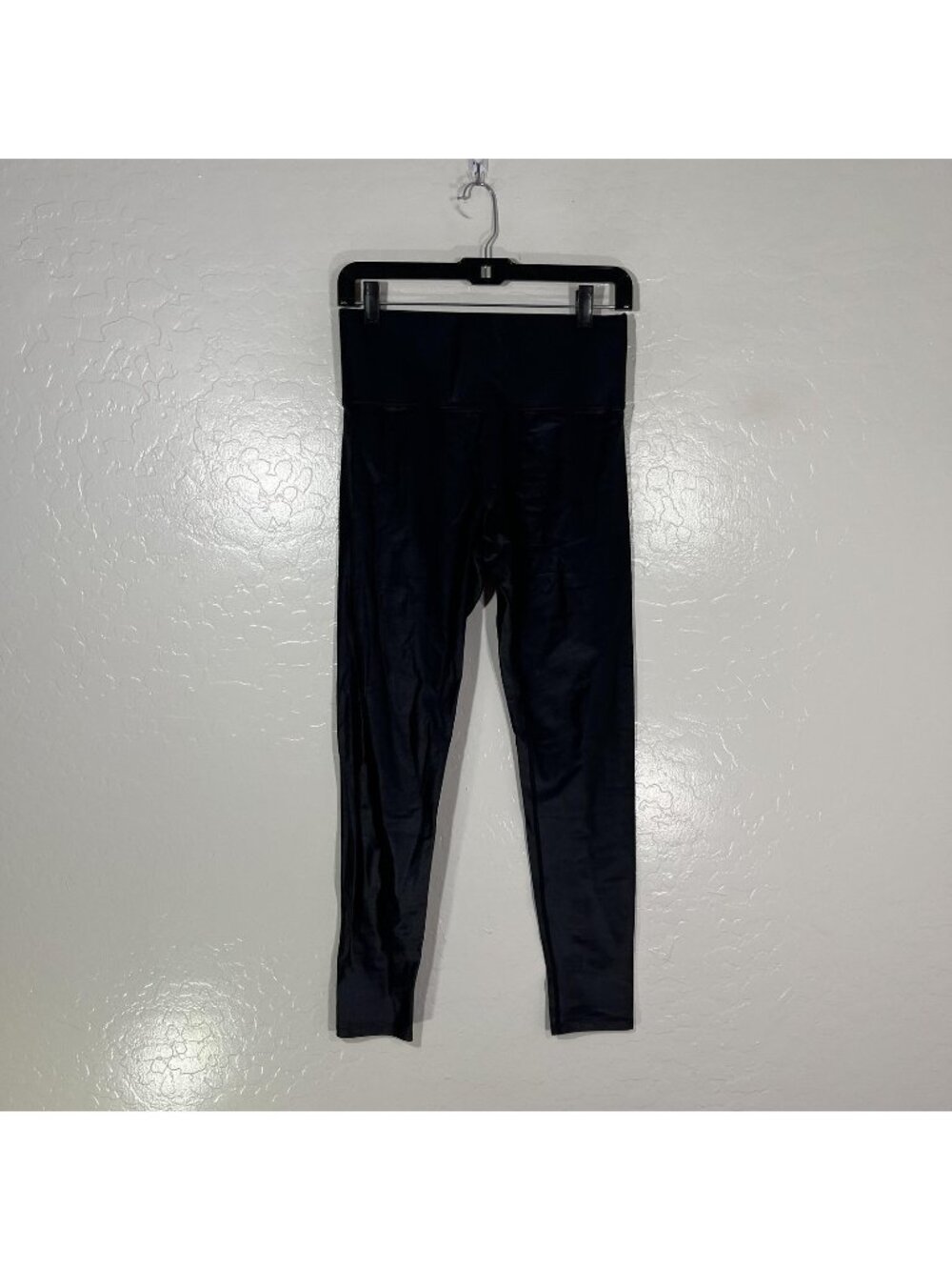 Carbon38 Leggings Womens M Black High Rise Ankle Shiny Yoga Pants Gym Athletic